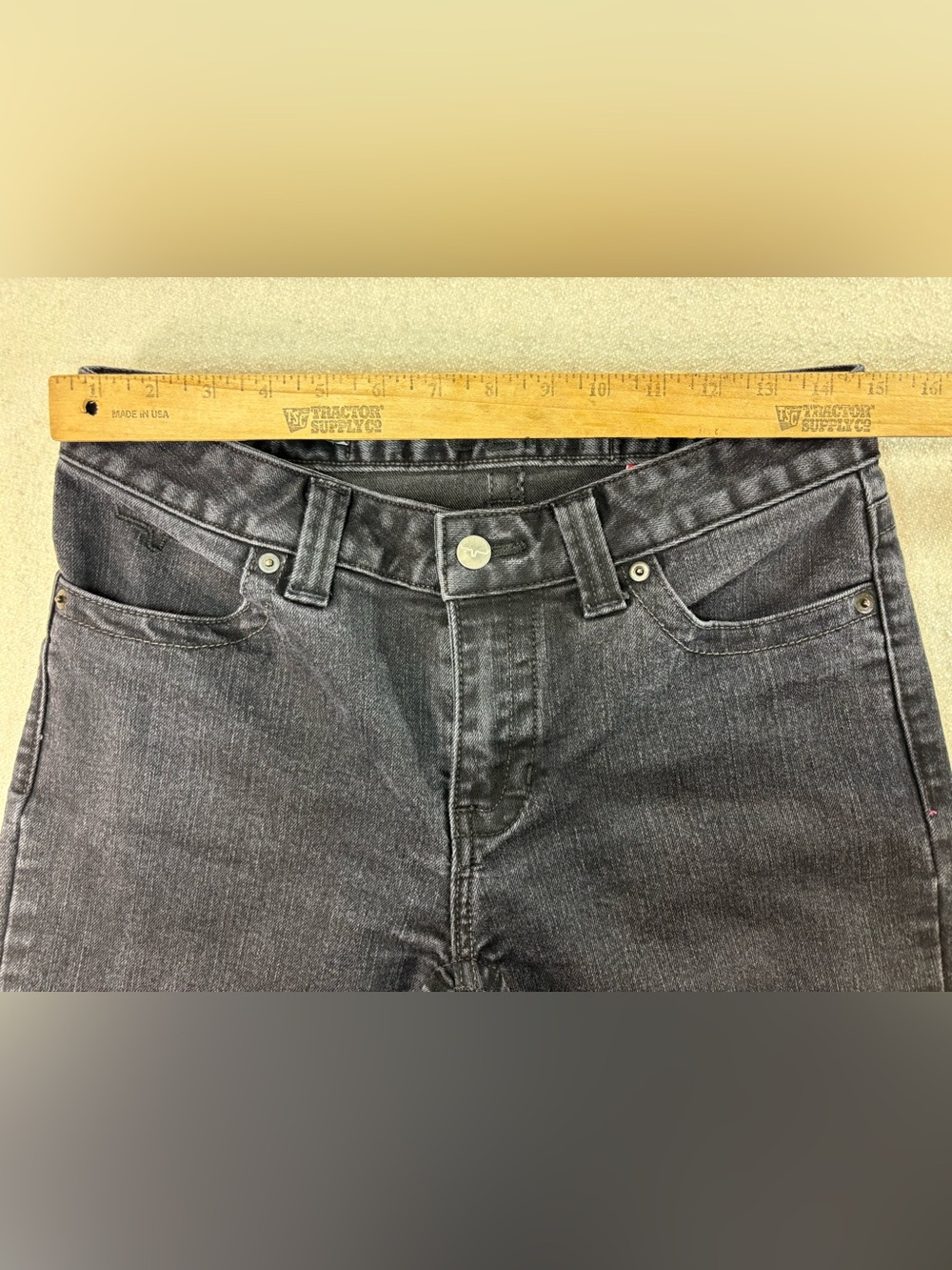 Kimes Ranch Betty Black Wash Bootcut Jeans Size 6 34” Inseam USA - Picture 4 of 8